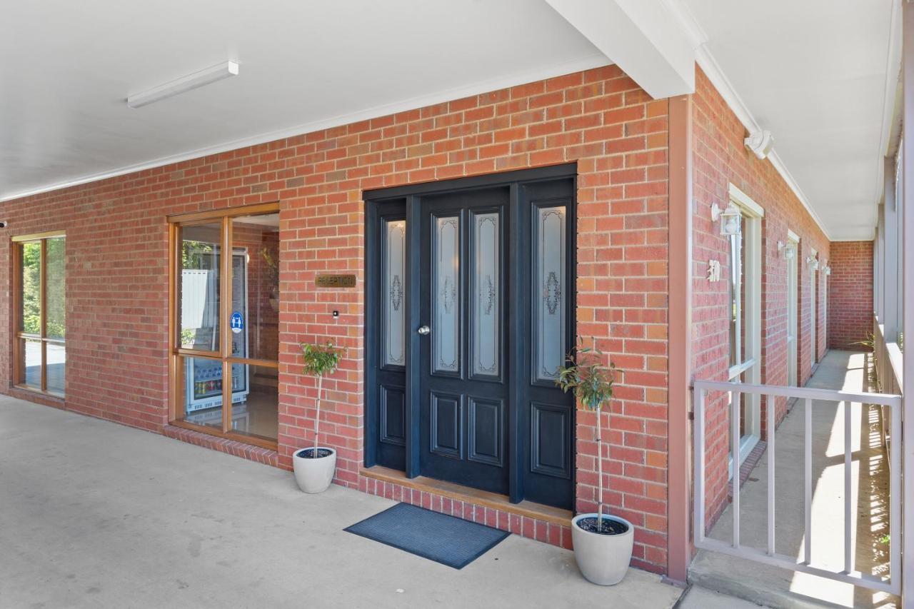 Burke And Wills Motor Inn Swan Hill Buitenkant foto