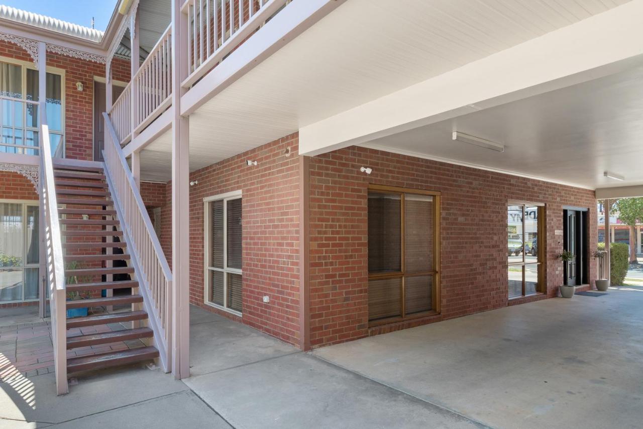 Burke And Wills Motor Inn Swan Hill Buitenkant foto
