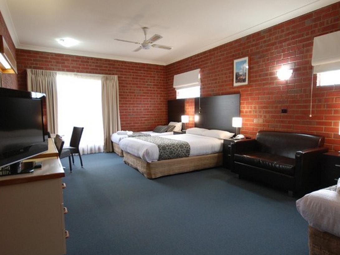 Burke And Wills Motor Inn Swan Hill Buitenkant foto